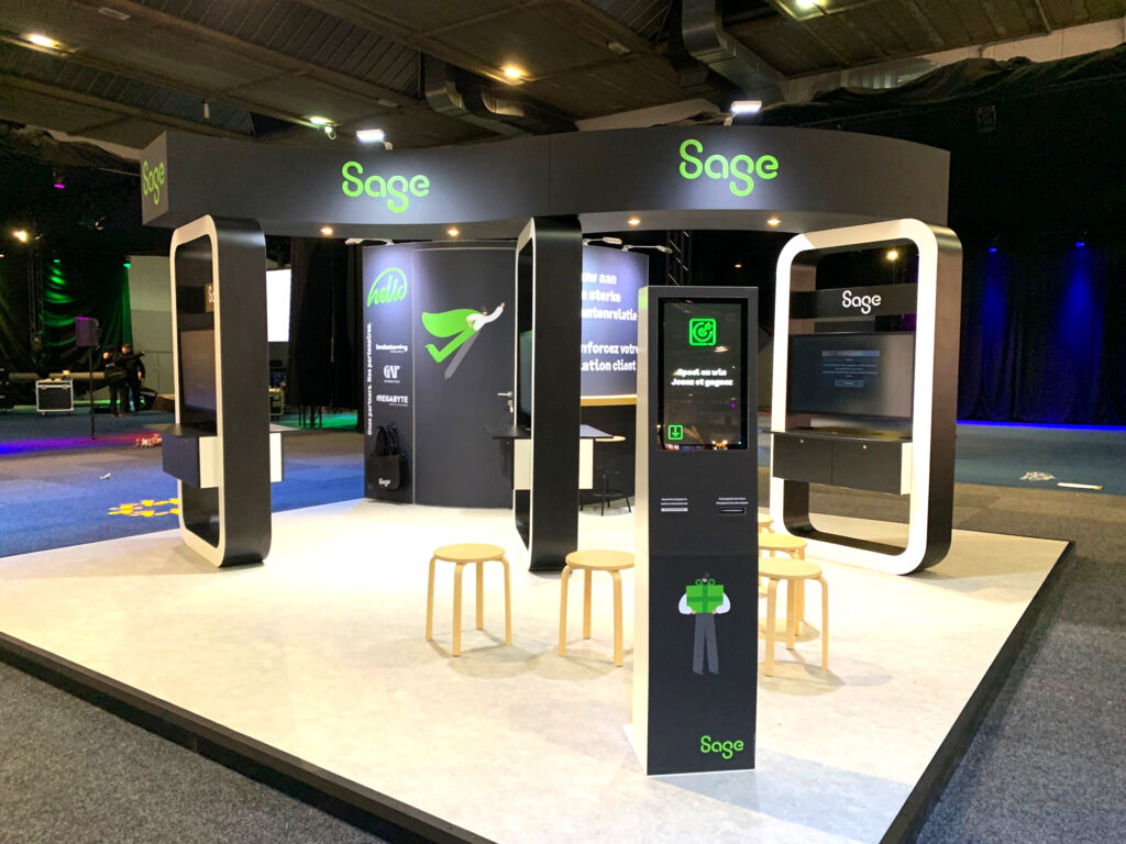 Borne d’animation interactive et digitale marketing permettant de collecter des données clients, générer des leads qualifiés et optimiser vos stratégies marketing.