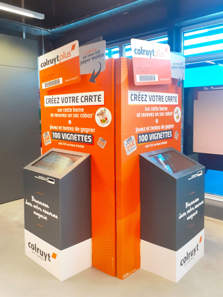 Borne d’animation interactive et digitale marketing permettant de collecter des données clients, générer des leads qualifiés et optimiser vos stratégies marketing.