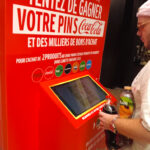 Borne d’animation interactive et digitale marketing permettant de collecter des données clients, générer des leads qualifiés et optimiser vos stratégies marketing.
