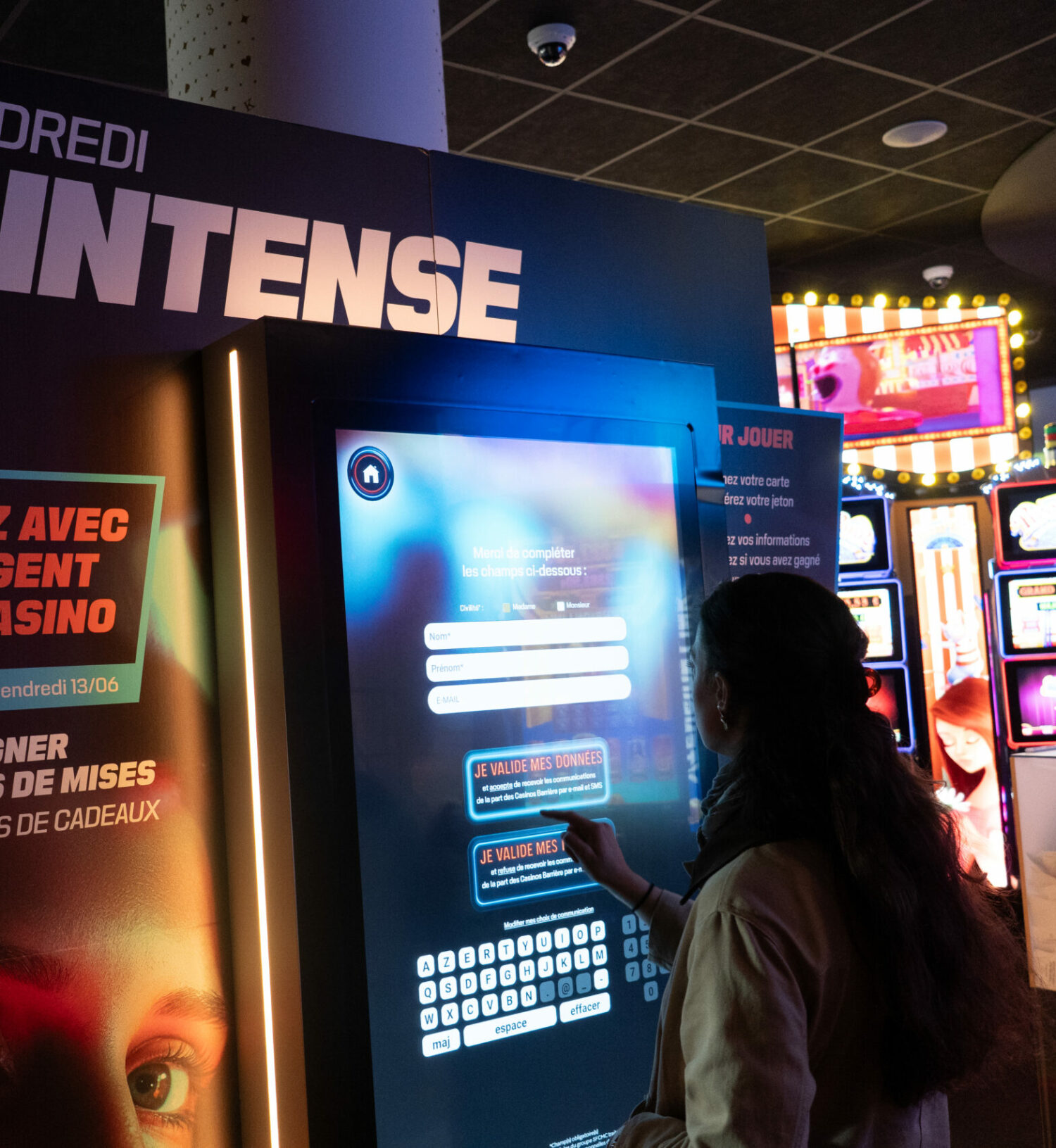 Borne d’animation interactive et digitale marketing permettant de collecter des données clients, générer des leads qualifiés et optimiser vos stratégies marketing.