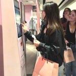 Borne d’animation interactive et digitale marketing permettant de collecter des données clients, générer des leads qualifiés et optimiser vos stratégies marketing.