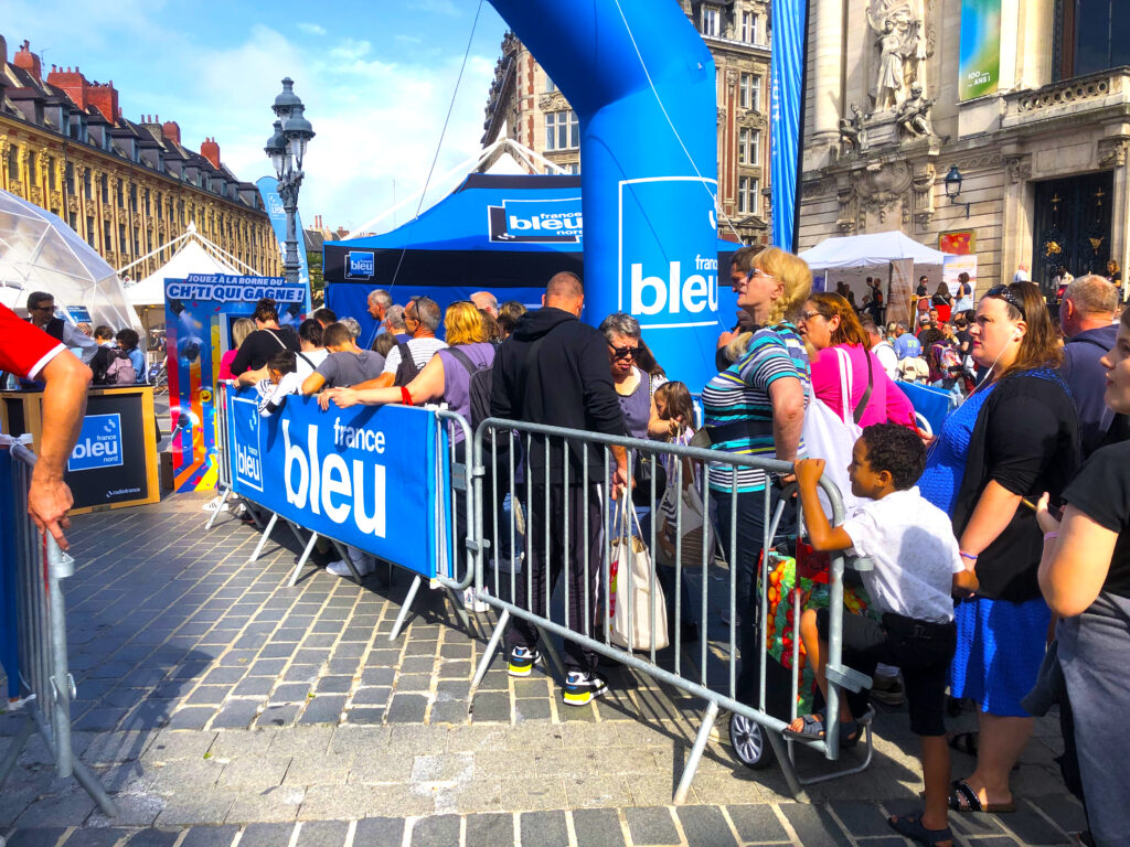 Borne d’animation interactive et digitale marketing permettant de collecter des données clients, générer des leads qualifiés et optimiser vos stratégies marketing.