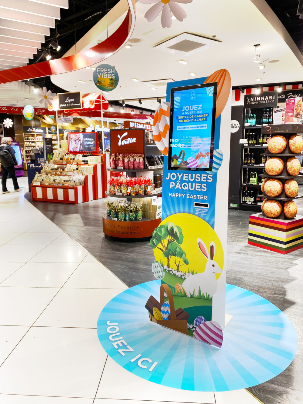 Borne d’animation interactive et digitale marketing permettant de collecter des données clients, générer des leads qualifiés et optimiser vos stratégies marketing.