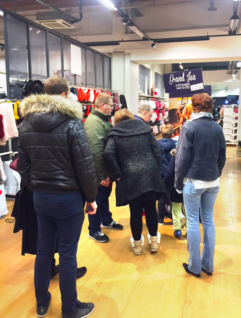 Borne d’animation interactive et digitale marketing permettant de collecter des données clients, générer des leads qualifiés et optimiser vos stratégies marketing.