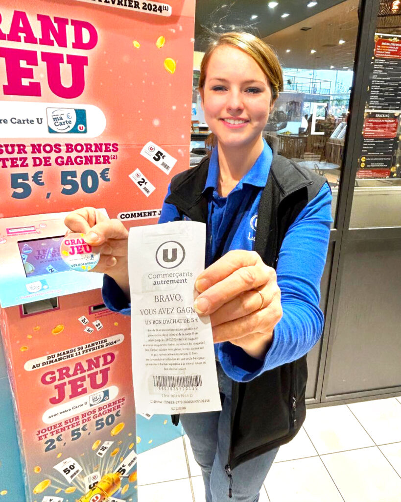 Borne d’animation interactive et digitale marketing permettant de collecter des données clients, générer des leads qualifiés et optimiser vos stratégies marketing.