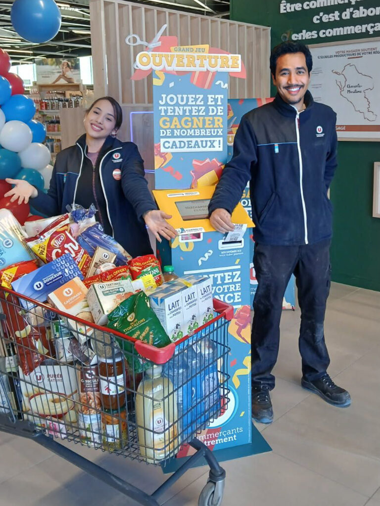 Borne d’animation interactive et digitale marketing permettant de collecter des données clients, générer des leads qualifiés et optimiser vos stratégies marketing.