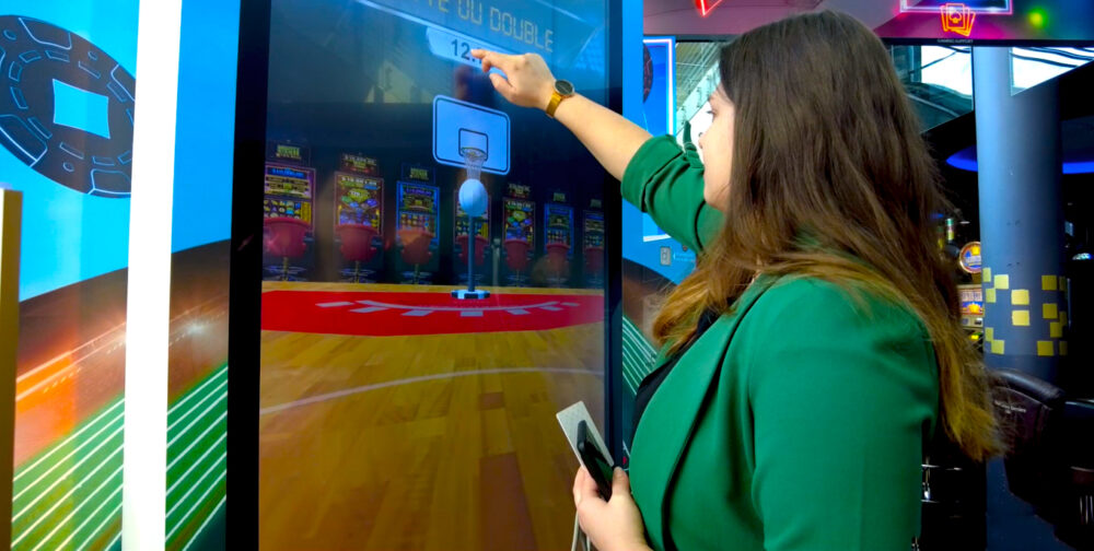 Borne d’animation interactive et digitale marketing permettant de collecter des données clients, générer des leads qualifiés et optimiser vos stratégies marketing.