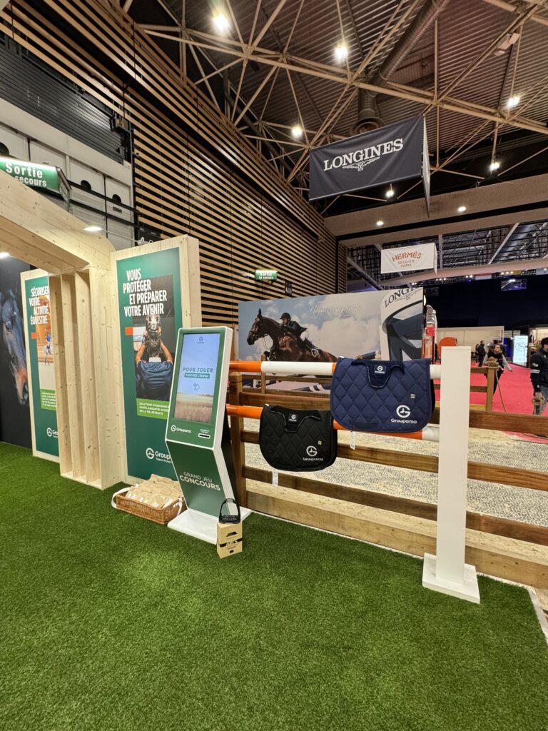 Borne d’animation interactive et digitale marketing permettant de collecter des données clients, générer des leads qualifiés et optimiser vos stratégies marketing.