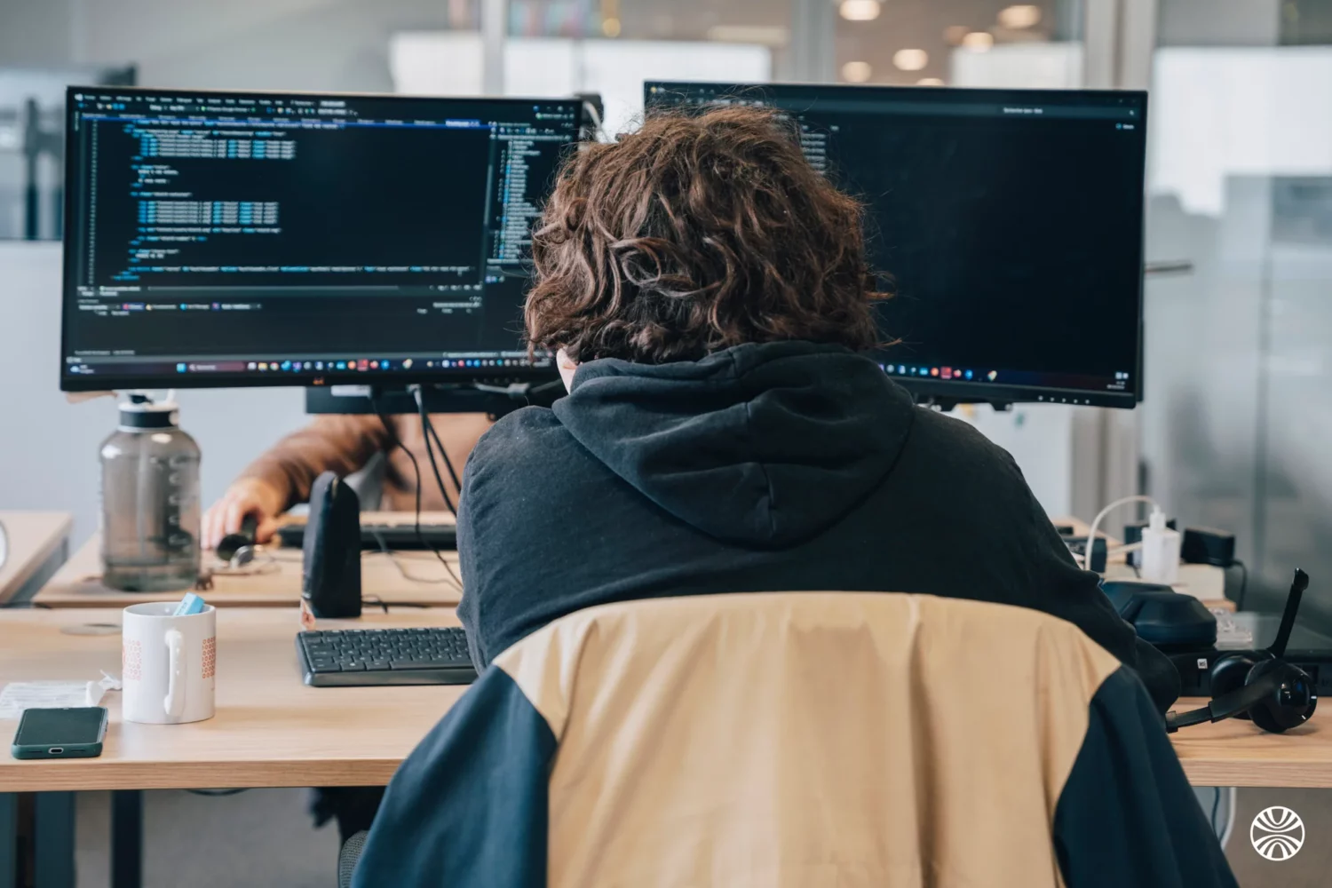 0faeb8f3 F9d9 40ec 85f7 9ad537cc44bd