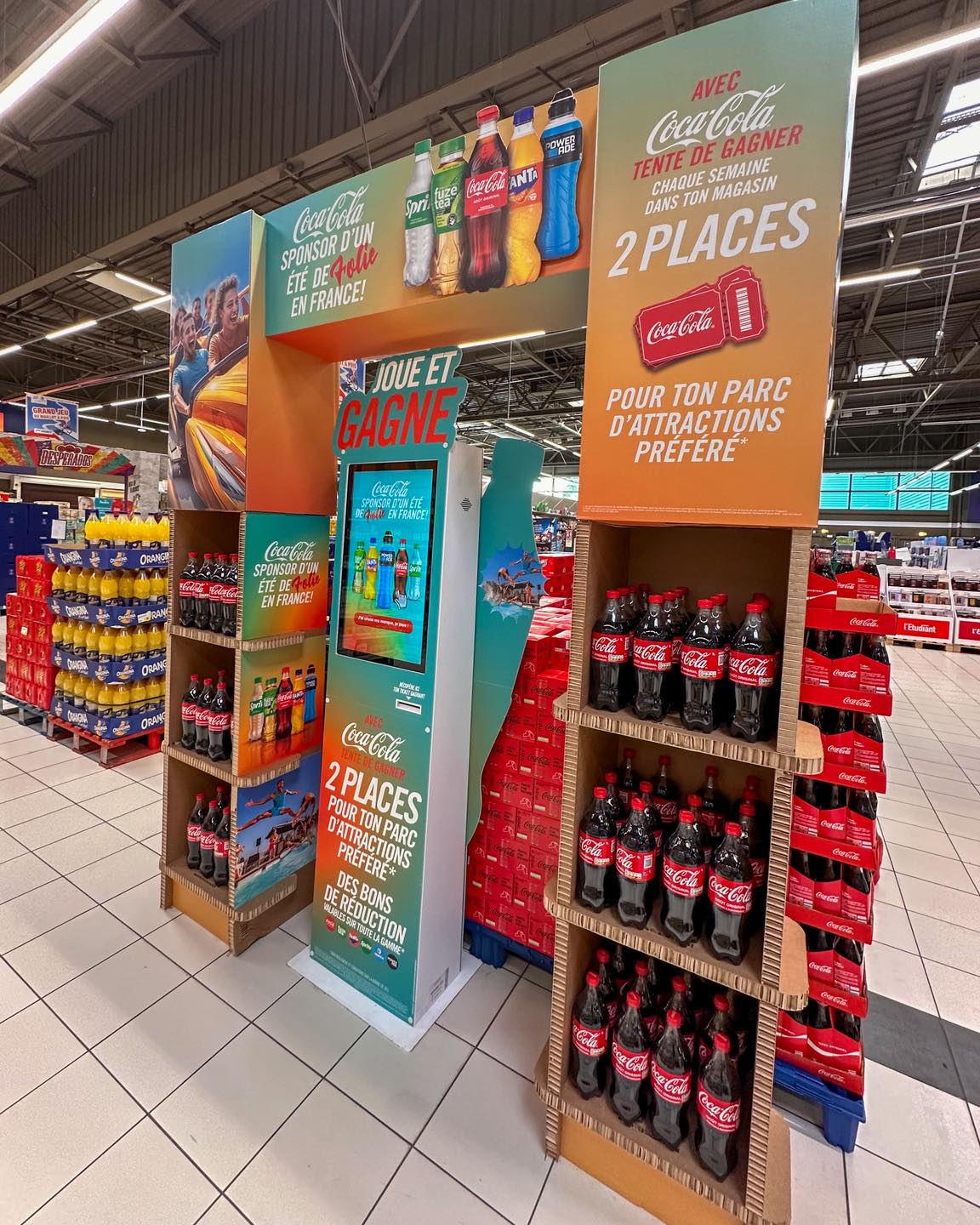 Les bornes connectées sont parfaitement autonomes. Doté du système Plug and Play, le déploiement est rapide et il est possible de suivre à distance les KPI du jeu