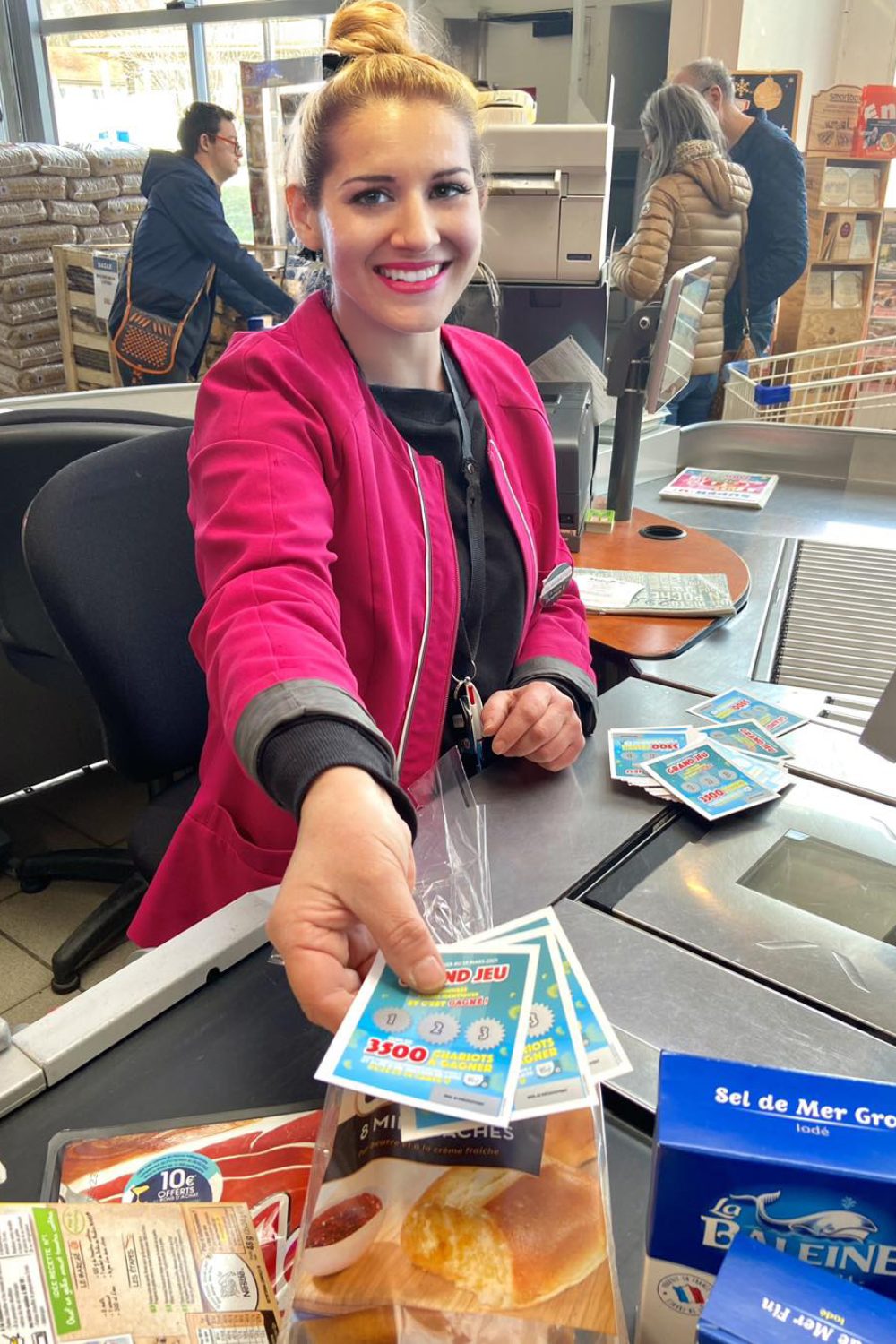 Borne d’animation interactive et digitale marketing permettant de collecter des données clients, générer des leads qualifiés et optimiser vos stratégies marketing.